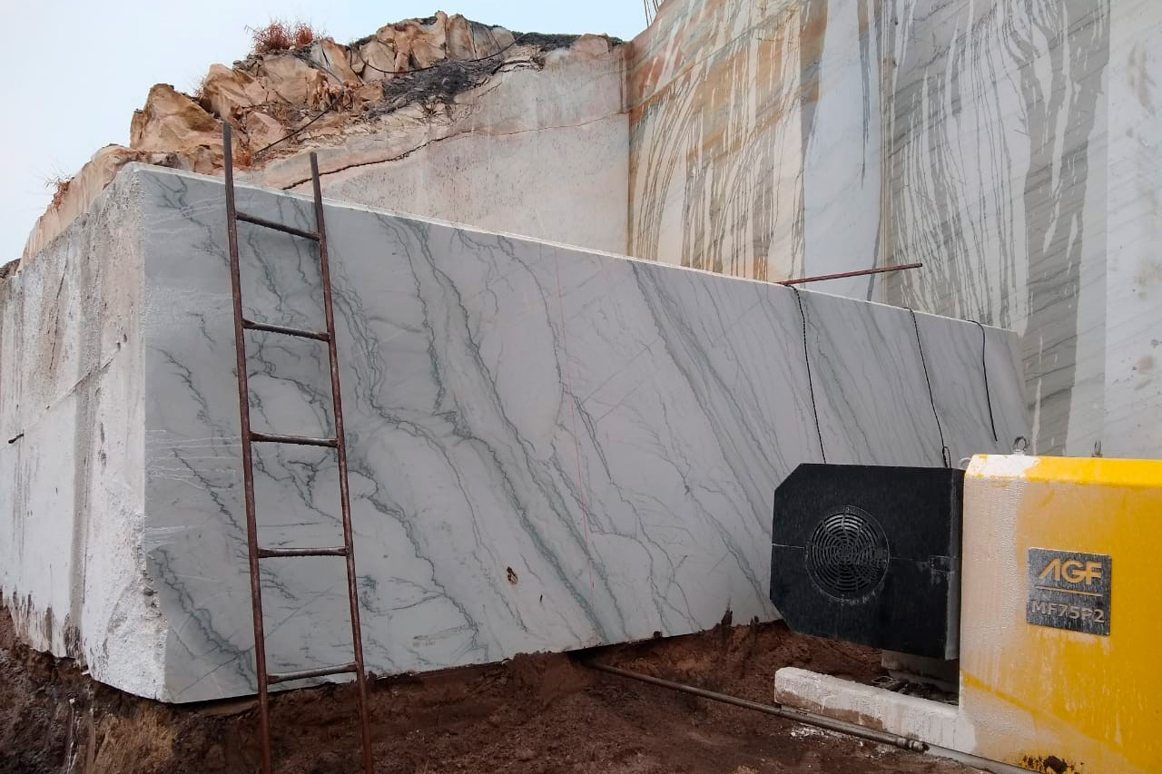 Infinity White • Quartzite