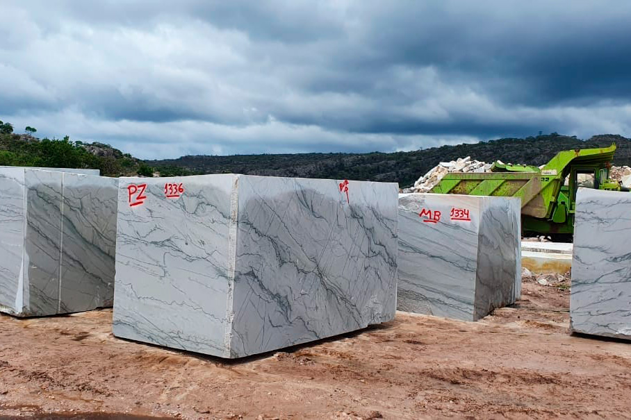 Infinity White • Quartzite